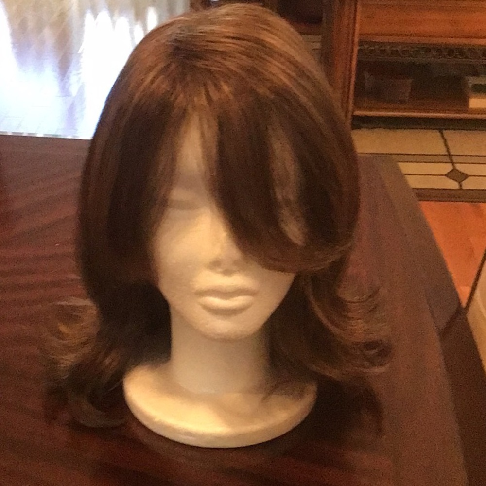 Brown Layered Wig with Natural Waves and Side Bangs